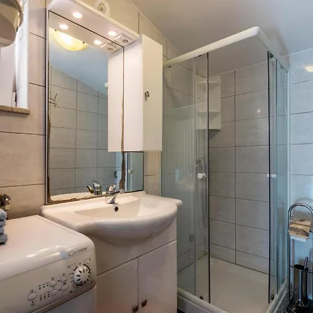 Awesome In Betiga With Wifi Apartment